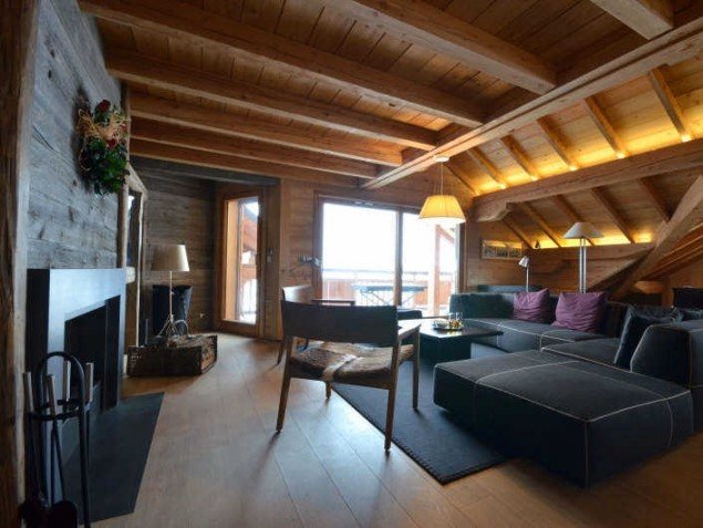Dizajnový apartmán s výhľadom na Alpy